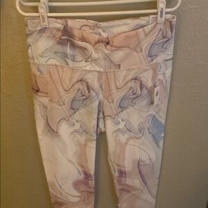 Old Navy Pink and White Leggings with Marble Pattern